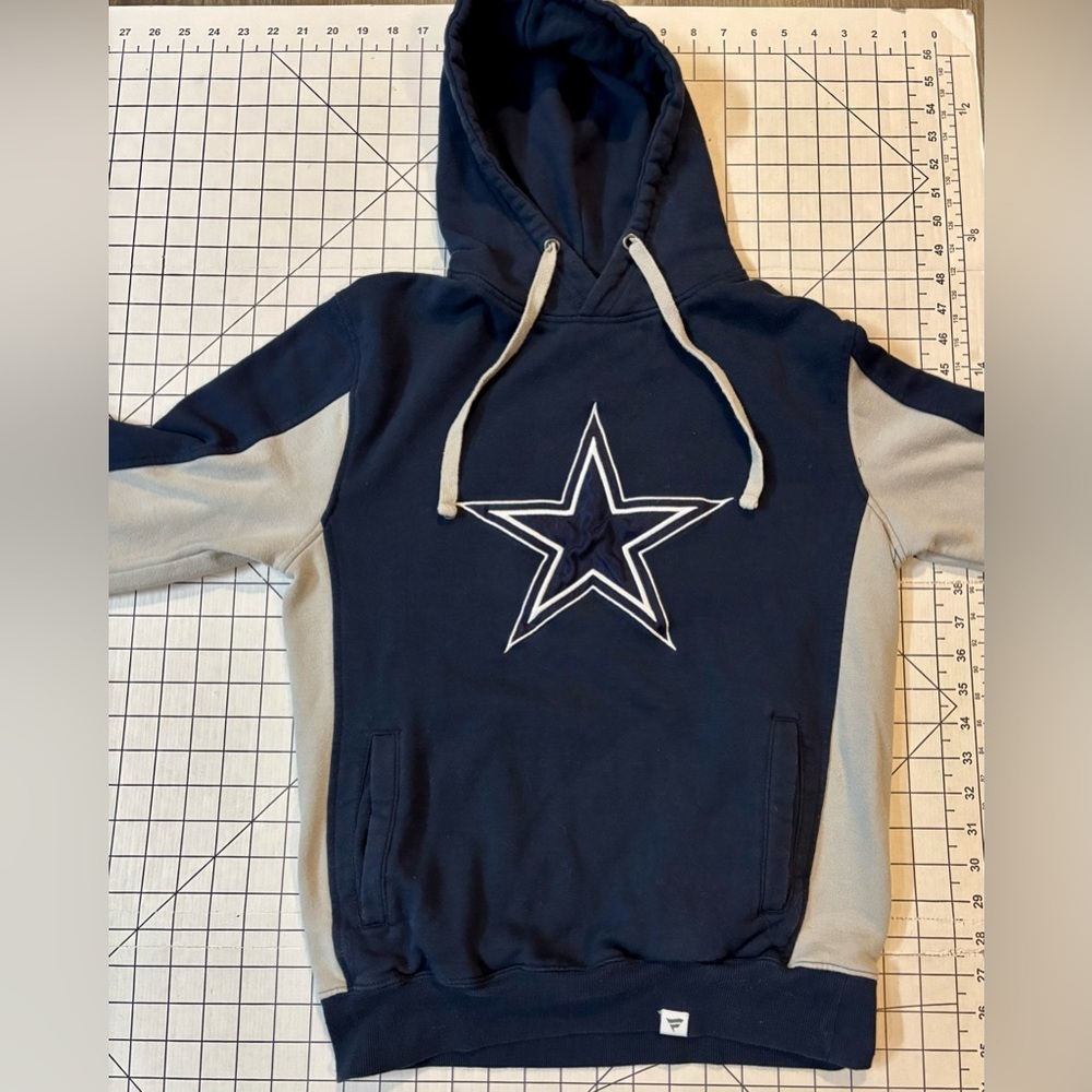 Fanatics Men’s Small Dallas Cowboys Navy/Grey Hoodie
